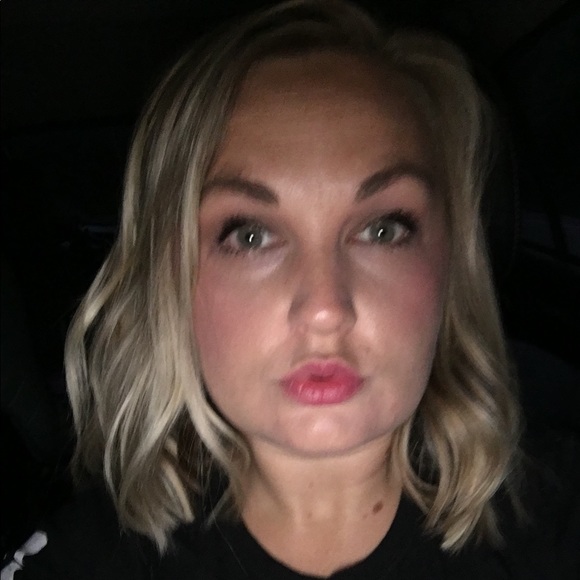 Meet your Posher, Sherree - Picture 1 of 1